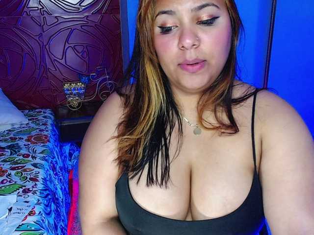 Φωτογραφίες Taylorbrown Welcome to my sexy show // show naked with oil in my body // #latina #bigass #bigboobs #lovense #fetish #Squirt