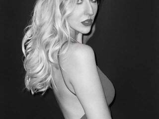 Ερωτική συνομιλία μέσω βίντεο Tayokaa