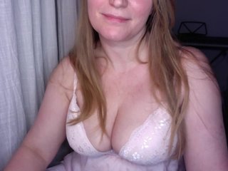 Ερωτική συνομιλία μέσω βίντεο TheGirlNextDoor1