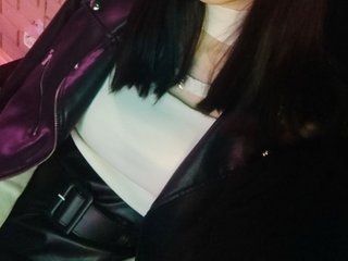 Ερωτική συνομιλία μέσω βίντεο ThelmaHettie