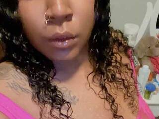 Ερωτική συνομιλία μέσω βίντεο Thicaliciouss