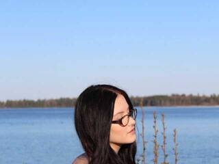 Ερωτική συνομιλία μέσω βίντεο ThuyHornick