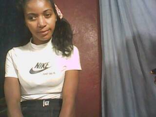 Ερωτική συνομιλία μέσω βίντεο Tianah777