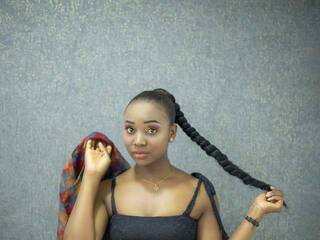 Ερωτική συνομιλία μέσω βίντεο TianaRousel