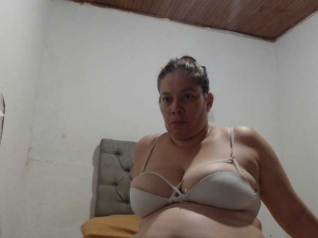 Εκπομπές οθόνης tiffa1hot
