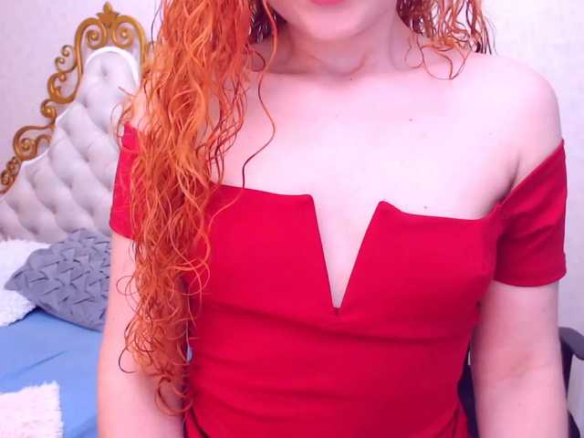 Φωτογραφίες TinaCarlylee #latina #Lovense #curlyhair #bigass #tits #girls