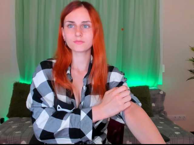Εκπομπές οθόνης TinaCutie
