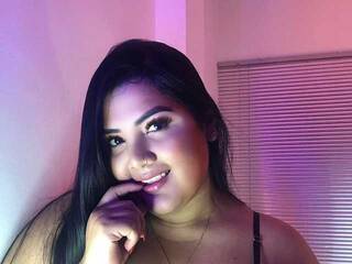 Ερωτική συνομιλία μέσω βίντεο TINAHILLS