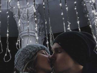 Ερωτική συνομιλία μέσω βίντεο Titiannya