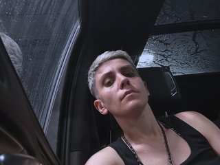 Ερωτική συνομιλία μέσω βίντεο TomboygirlKS
