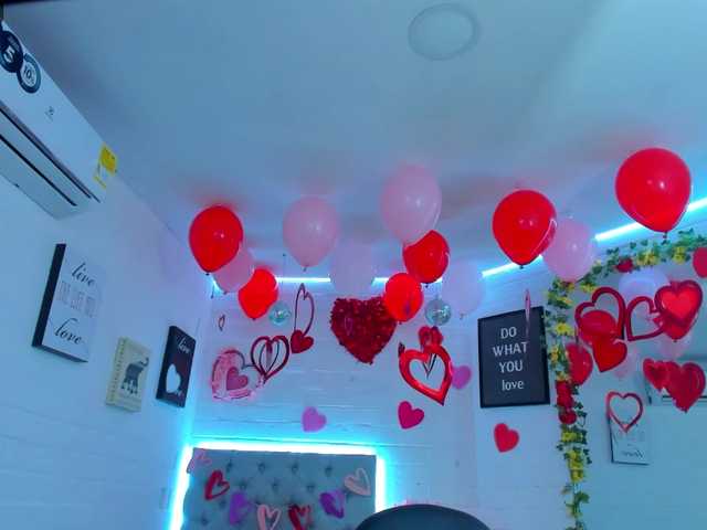 Εκπομπές οθόνης ValentinaMor1