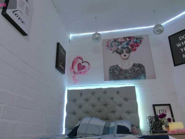 Εκπομπές οθόνης ValentinaMor1