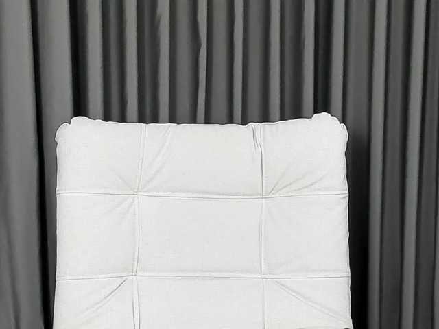 Εκπομπές οθόνης Valentinapine