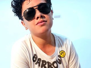 Ερωτική συνομιλία μέσω βίντεο ValentinaRamirez