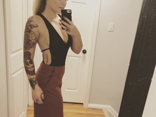 Ερωτική συνομιλία μέσω βίντεο ValerieV23