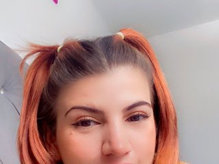Ερωτική συνομιλία μέσω βίντεο vayolethsexy