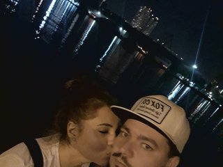 Ερωτική συνομιλία μέσω βίντεο Alex-Tanya