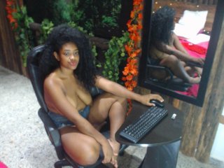 Φωτογραφίες veronikalatin hi guys, LOVENSE ON! specila show in pvt. Tits show 25 Tkns,. Ass show 50 Tkns.. Pussy show 99 Tkns.. #ass #pussy #anal #sexy #latina #new #dildo #lovense #cum #wet # horny #toy #tits #pleasure