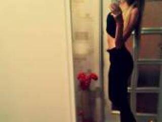 Ερωτική συνομιλία μέσω βίντεο veronna