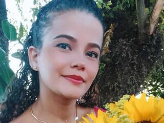 Ερωτική συνομιλία μέσω βίντεο Veya_runa01