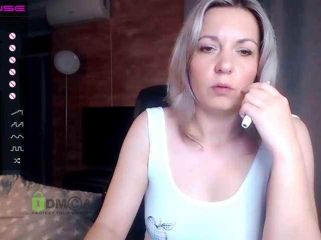 Εκπομπές οθόνης VickiSecret