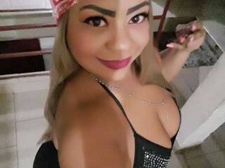 Ερωτική συνομιλία μέσω βίντεο sweetsquirt4u