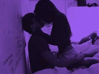 Ερωτική συνομιλία μέσω βίντεο vikkissi022