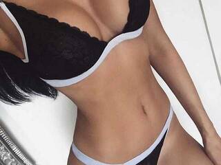 Ερωτική συνομιλία μέσω βίντεο Violeta666