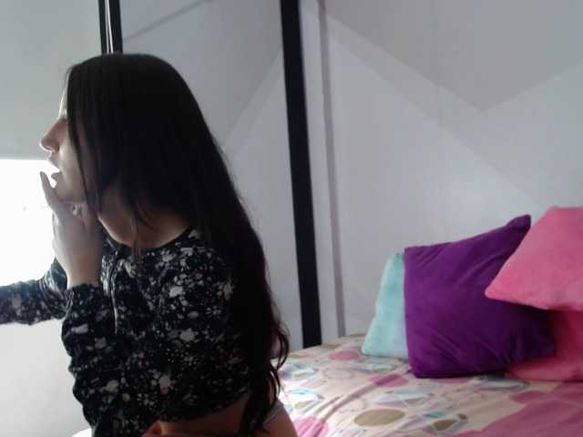 Εκπομπές οθόνης violetcherry