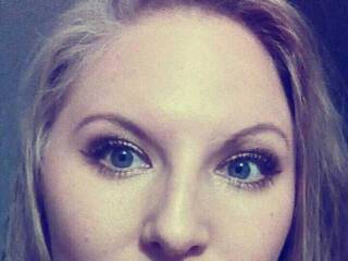 Ερωτική συνομιλία μέσω βίντεο VivianFlirty