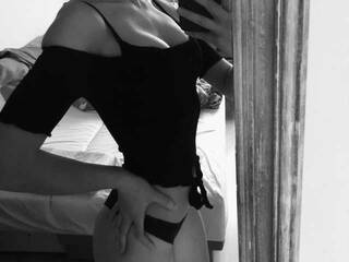 Ερωτική συνομιλία μέσω βίντεο vzhyh