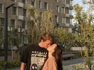 Ερωτική συνομιλία μέσω βίντεο TomPolly