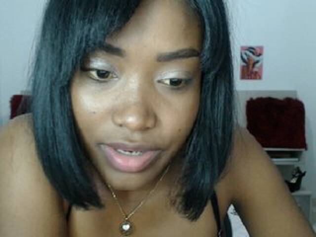 Εκπομπές οθόνης WhitneyRey