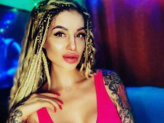 Ερωτική συνομιλία μέσω βίντεο wild-amazon