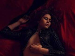 Ερωτική συνομιλία μέσω βίντεο xamberx