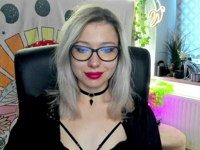 Φωτογραφίες xxHeidiLove #leather #joi #mistress #tease #cei #german #sph #lovense #cbt #young #hot #edging #cute #natural #ahegao #ass #english #sissy #cuckold