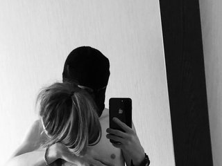 Ερωτική συνομιλία μέσω βίντεο xxxxx7777x