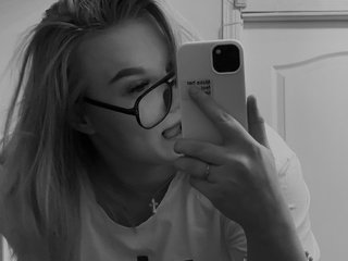 Ερωτική συνομιλία μέσω βίντεο yaaas1