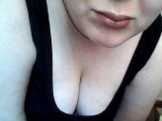 Ερωτική συνομιλία μέσω βίντεο yalala