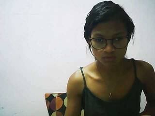 Ερωτική συνομιλία μέσω βίντεο Yalane