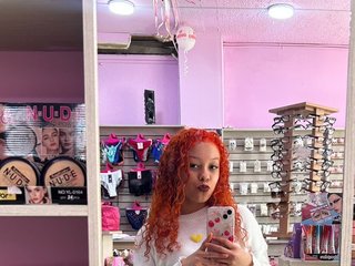 Ερωτική συνομιλία μέσω βίντεο yannicandy