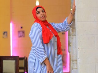 Ερωτική συνομιλία μέσω βίντεο Yaralov