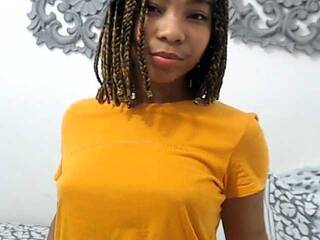 Ερωτική συνομιλία μέσω βίντεο yeilo023