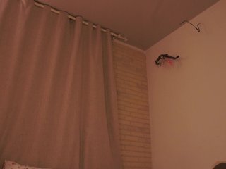 Ερωτική συνομιλία μέσω βίντεο YesImAnna