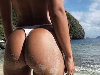 Ερωτική συνομιλία μέσω βίντεο Your-girl6