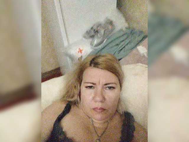 Εκπομπές οθόνης YourMommyy