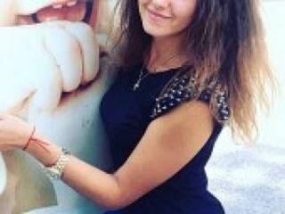 Ερωτική συνομιλία μέσω βίντεο yourtimegir