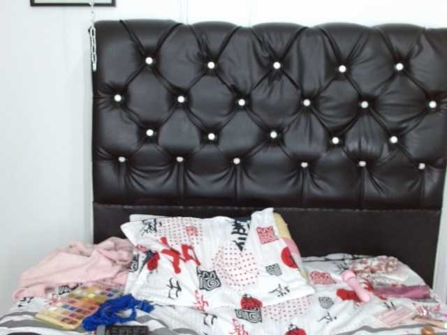 Εκπομπές οθόνης YuliaWills