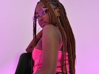 Ερωτική συνομιλία μέσω βίντεο ZaraBrown