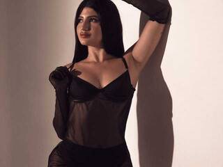 Ερωτική συνομιλία μέσω βίντεο ZaraMilan